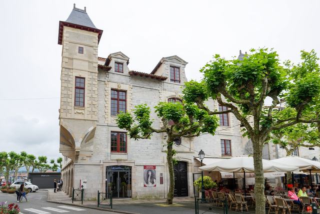 Maison Louis XIV