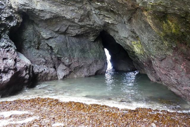 Grotte Marines de Porthos