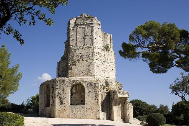Tour Magne à Nîmes
