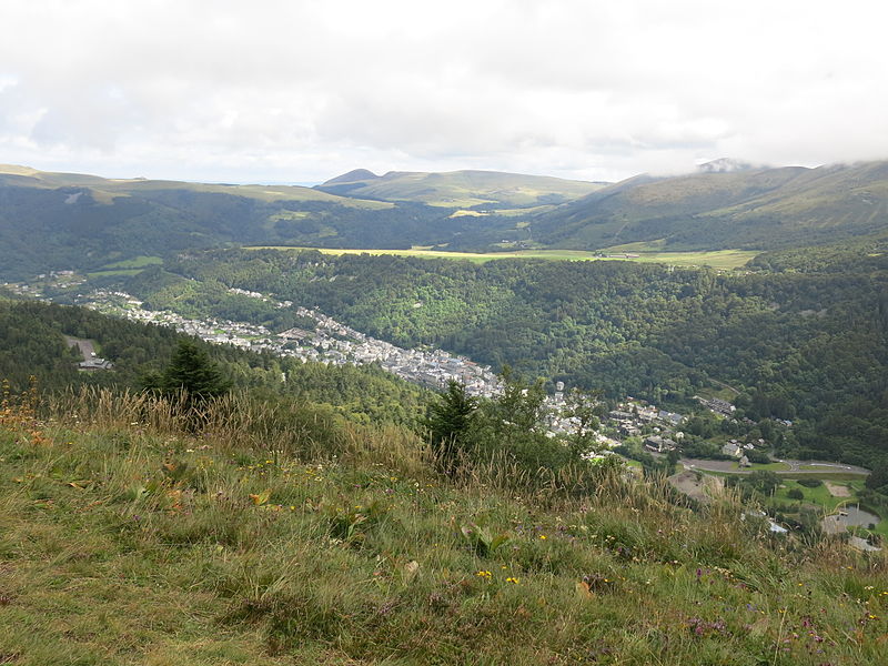 Le Mont-Dore By Tangopaso via Wikimedia Commons