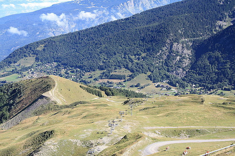 Alpe du Grand-Serre By Binabik155 CC BY-SA 3.0  via Wikimedia Commons