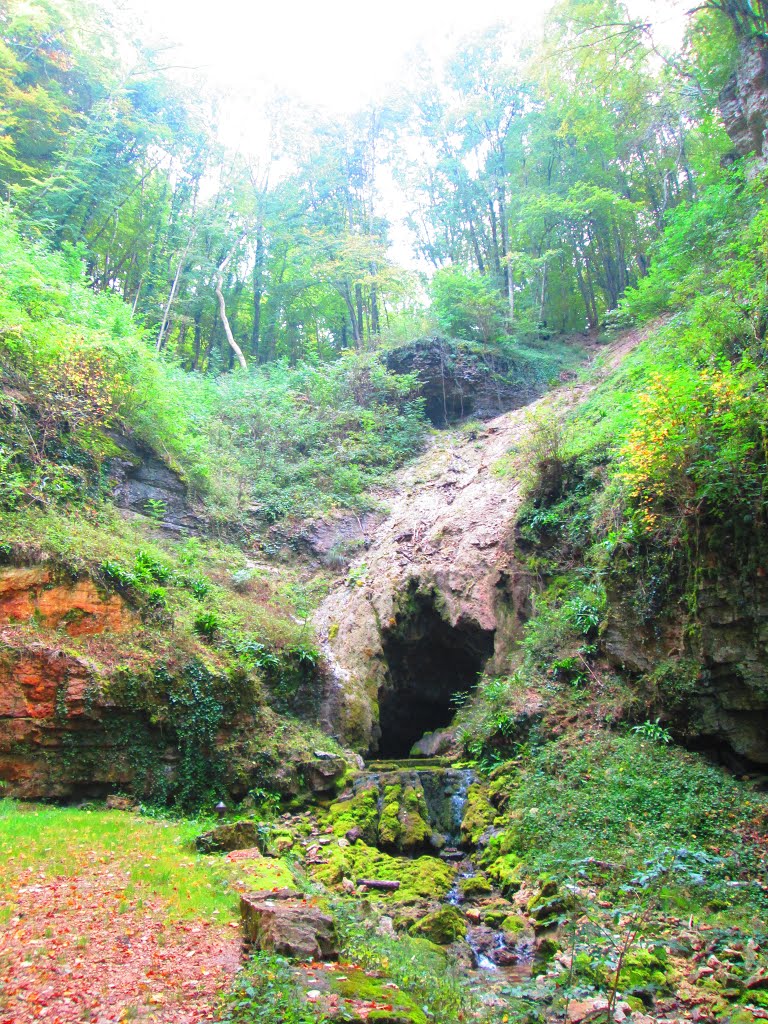 Antheuil - Grotte du Bel Affreux 