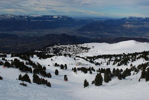 Chamrousse By Honzach (Own work) CC BY-SA 4.0 via Wikimedia Commons